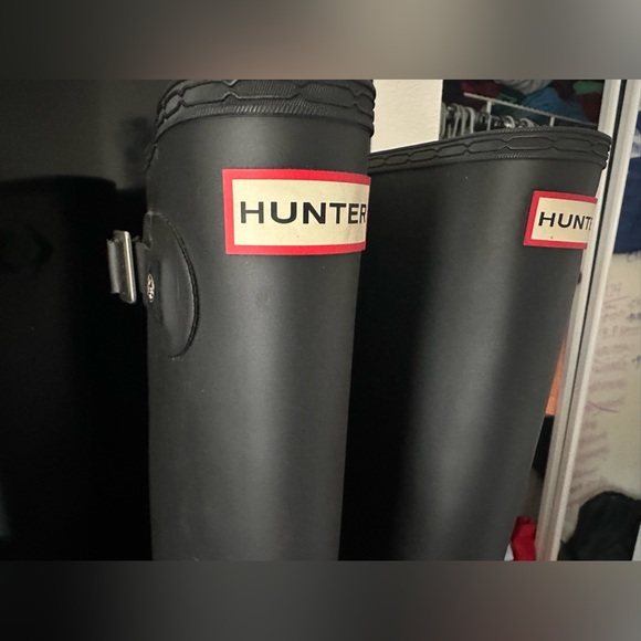 Hunter Rain Boots - Women’s Original Tall (size 8) - Picture 8 of 8